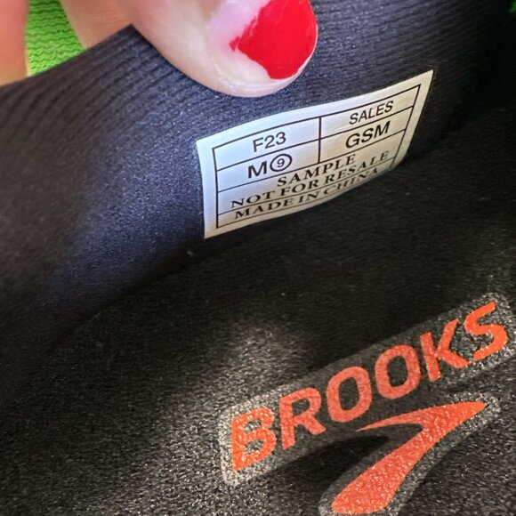 Size 9 - Brooks Launch 10 Volt Green Orange Running Shoe Men SAMPLE main image 8